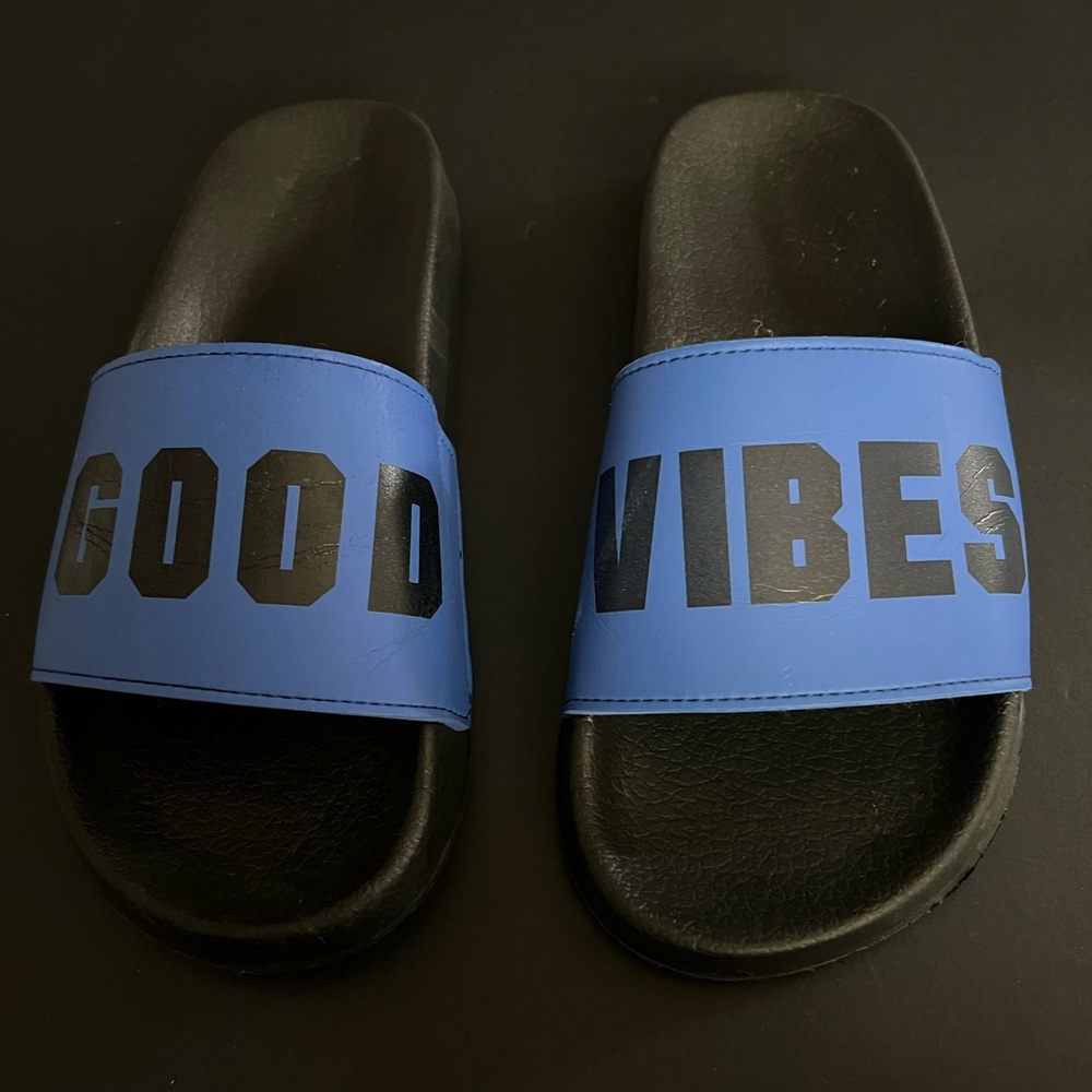 PINK Victoria's Secret Black and Blue Slides